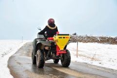 Elektrische zoutstrooier voor tractor, quad of auto, 40 ltr